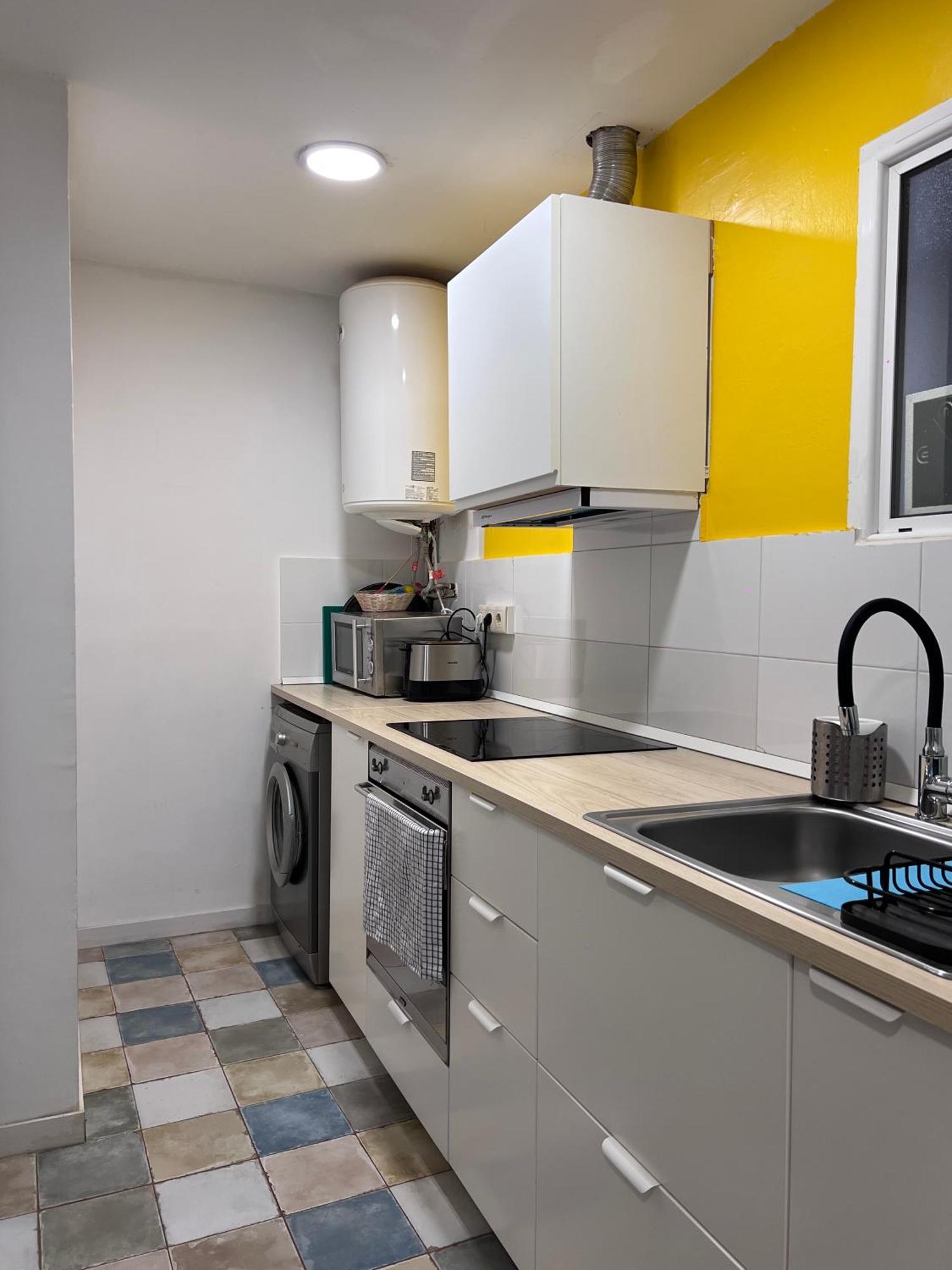 Alojamiento Con Encanto En Planta Superior Ideal Para Trabajo Y Escapadas Familiares En Montserrat Esparreguera Esterno foto
